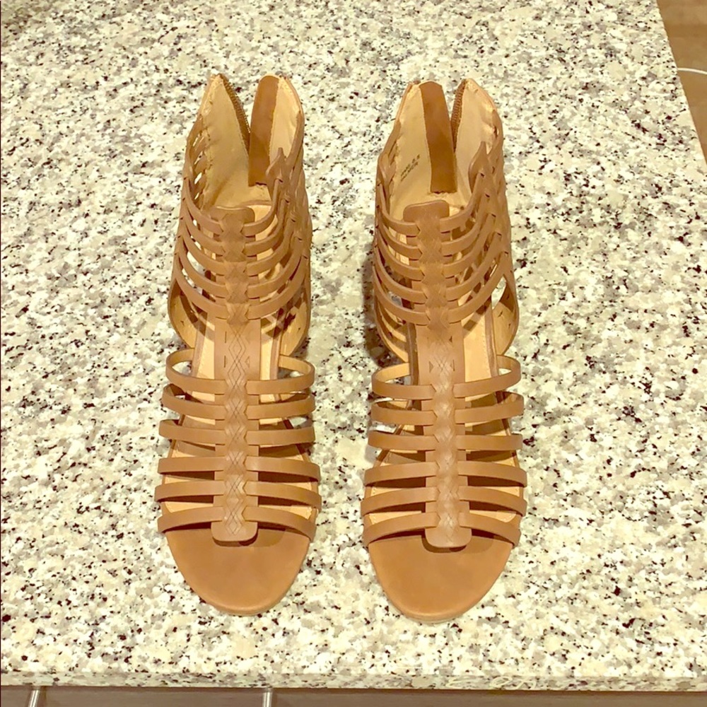 Report Shoes